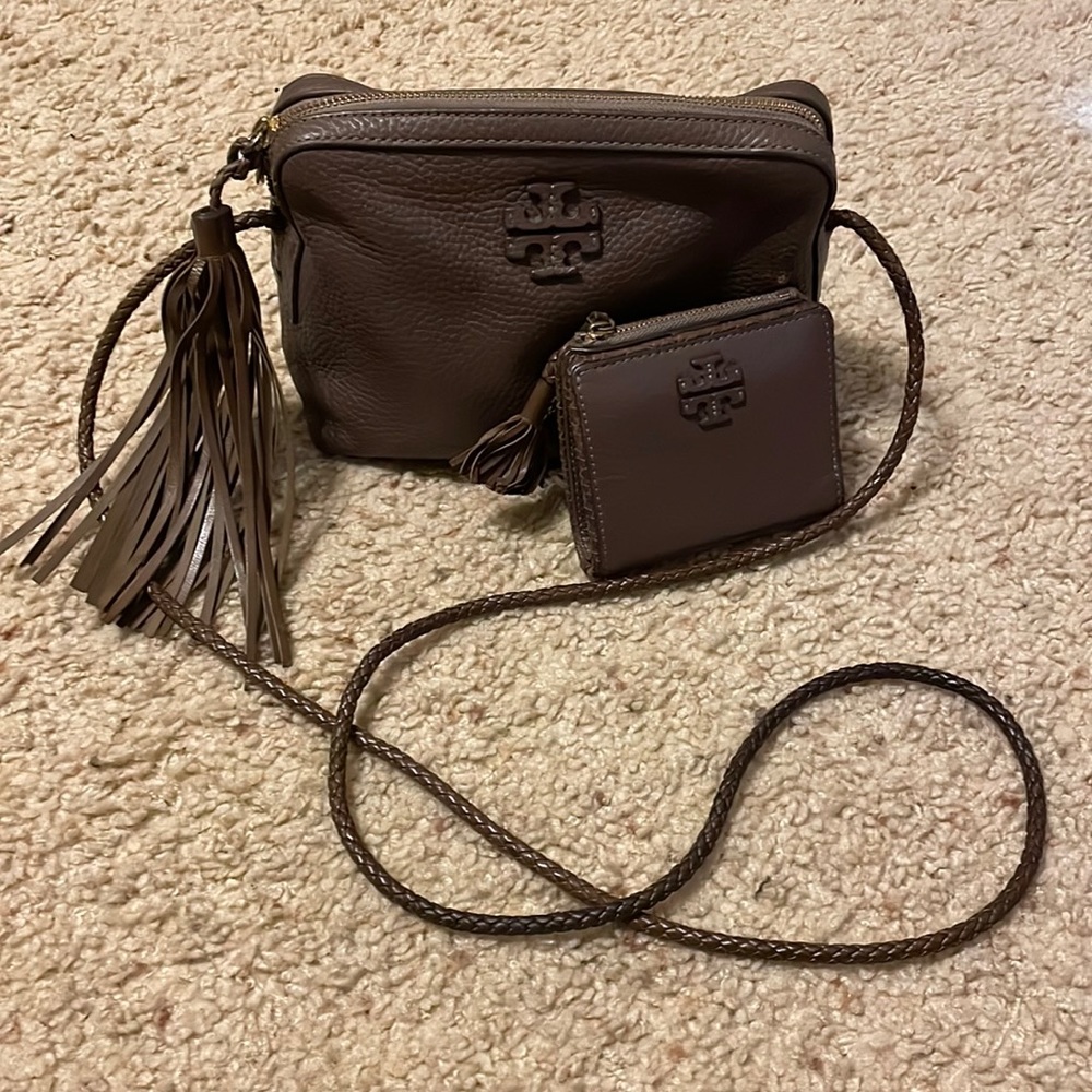 Tassel Tory Burch purse and wallet